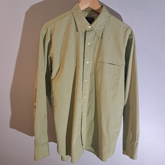 Vintage J. Crew Men's Medium Long Sleeve Button Down Shirt Style 67411 (2005) - Picture 2 of 14